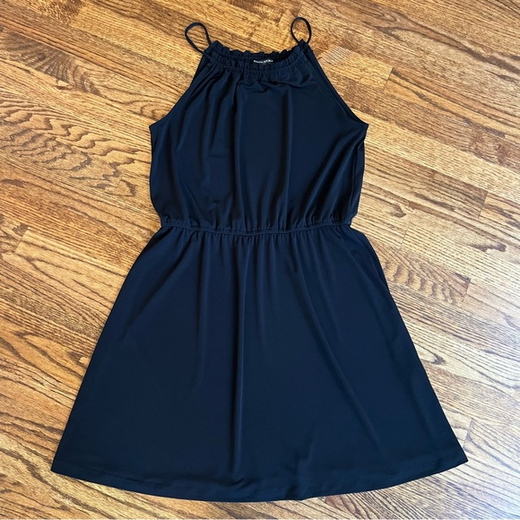 Banana Republic Dresses & Skirts - Banana Republic Women’s Black Sleeveless Dress size M